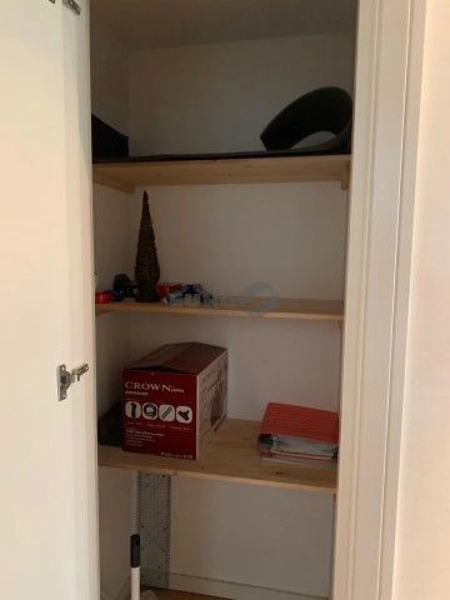 Apartamento T1 para Arrendamento em Campolide Foto 14