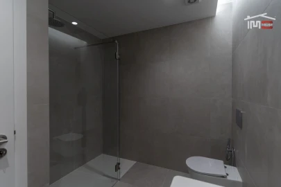 Apartamento T3 para Arrendamento em Fatima