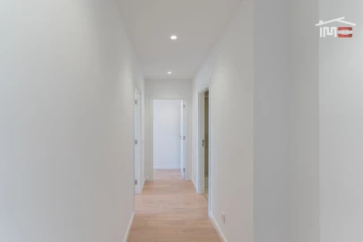 Apartamento T3 para Arrendamento em Fatima