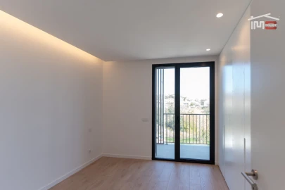 Apartamento T3 para Arrendamento em Fatima