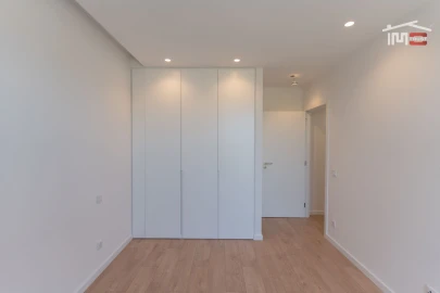 Apartamento T3 para Arrendamento em Fatima