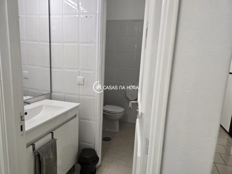 Loja para Arrendamento em São Mamede de Infesta e Senhora da Hora Foto 8