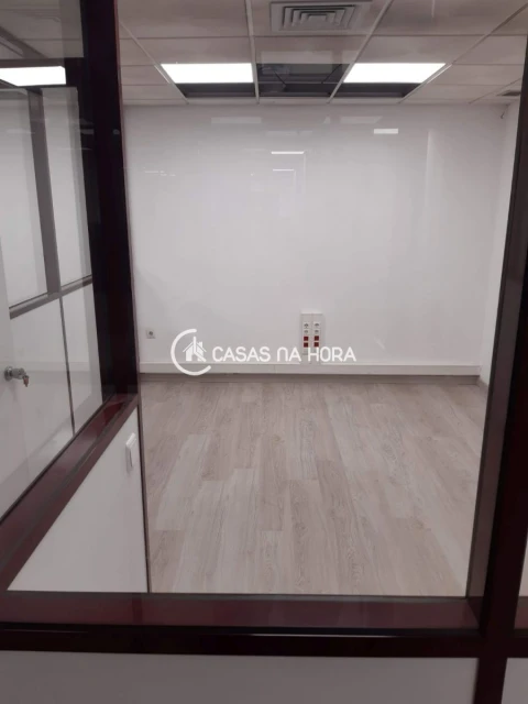 Loja para Arrendamento em São Mamede de Infesta e Senhora da Hora