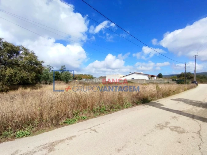 Terreno Comércio / Armazém para Venda em Turquel Foto 13