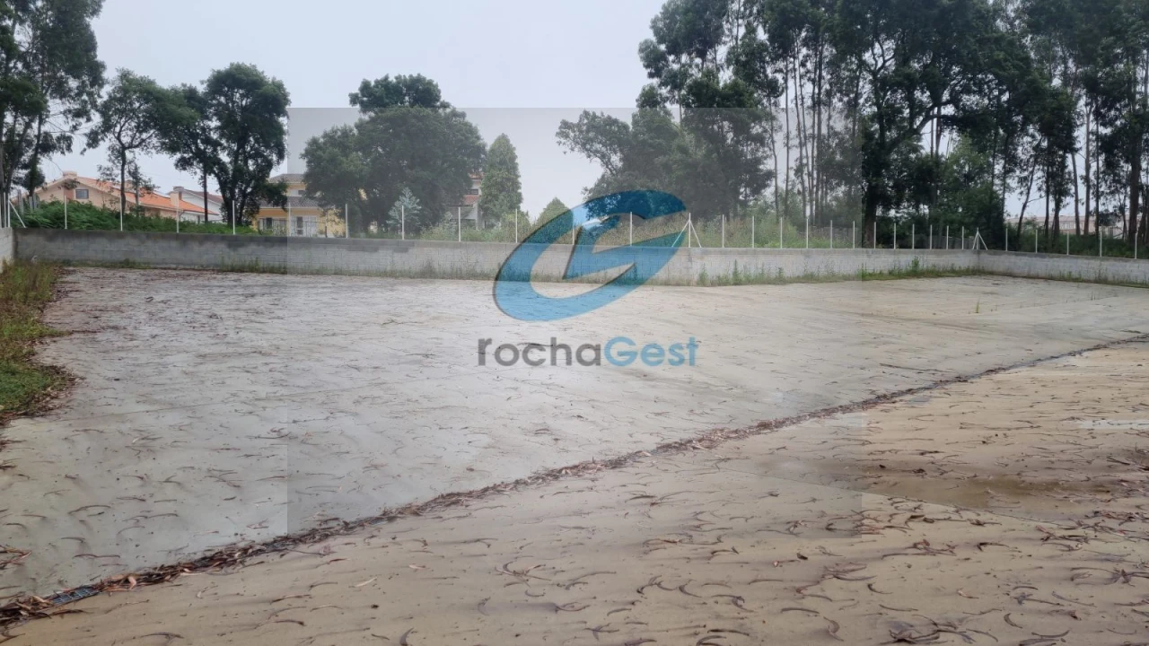 Armazém para Arrendamento em Serzedo e Perosinho Foto 12