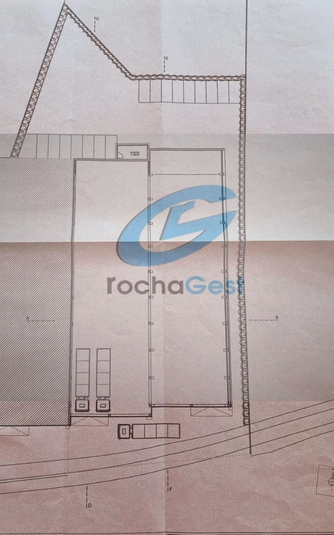 Armazém para Arrendamento em Serzedo e Perosinho Foto 13