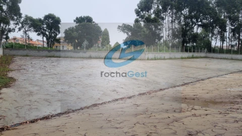 Armazém para Arrendamento em Serzedo e Perosinho