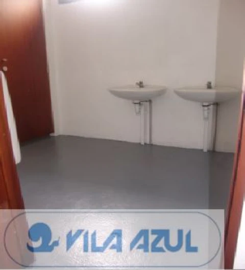 Armazém para Arrendamento em Paranhos