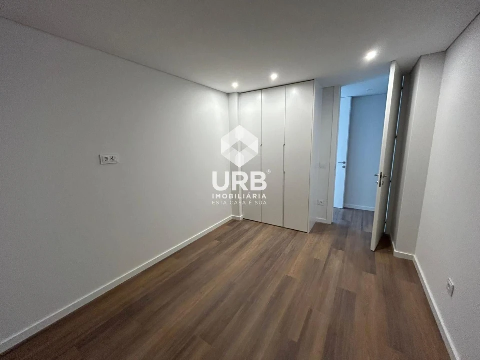 Apartamento T2 para Venda em Ferreiros e Gondizalves Foto 7
