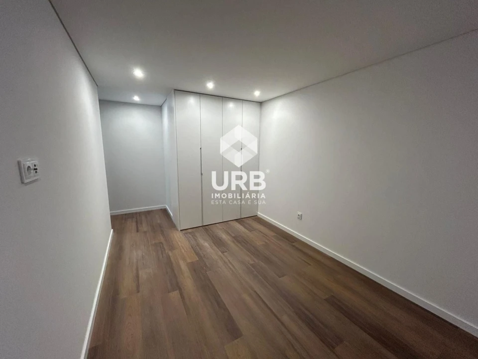 Apartamento T2 para Venda em Ferreiros e Gondizalves Foto 8