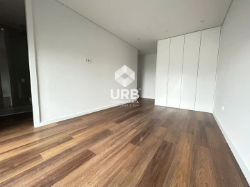 Apartamento T2 para Venda em Ferreiros e Gondizalves