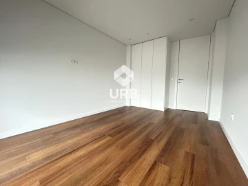 Apartamento T2 para Venda em Ferreiros e Gondizalves