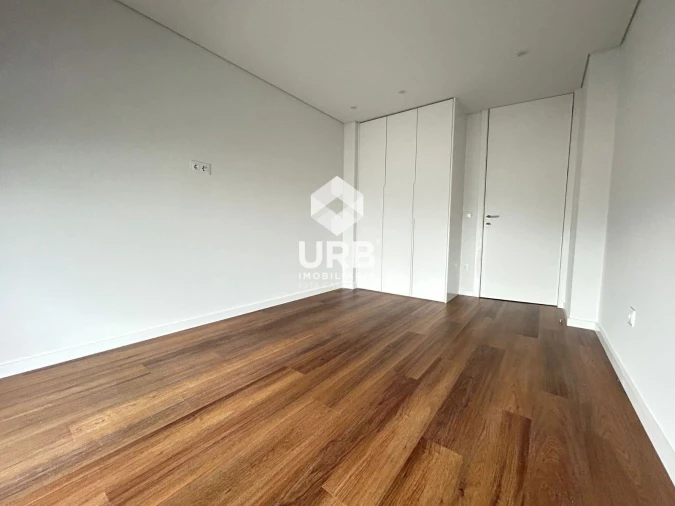 Apartamento T2 para Venda em Ferreiros e Gondizalves Foto 11
