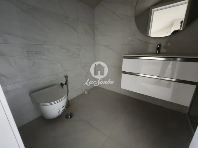 Apartamento T4 para Venda em Arcozelo Foto 14