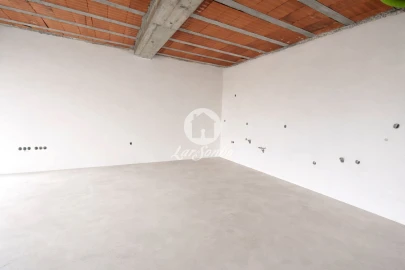 Apartamento T1 para Venda em Manhente