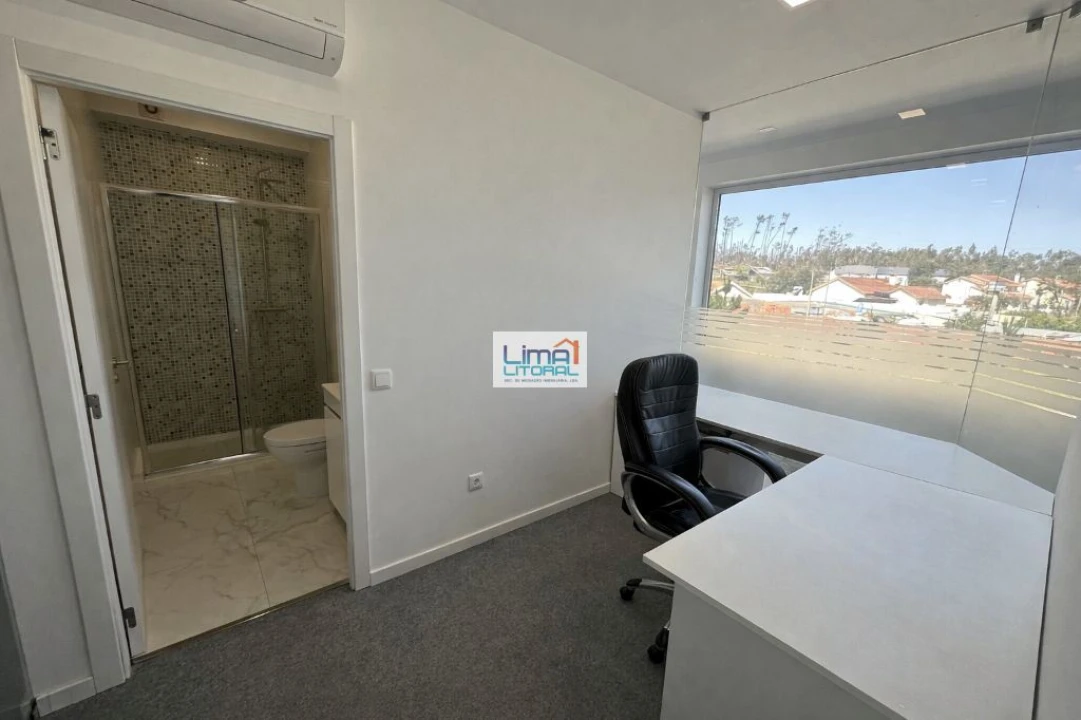 Escritório para Venda em Marinha Grande Foto 6
