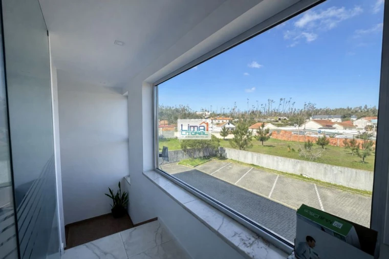 Escritório para Venda em Marinha Grande Foto 8