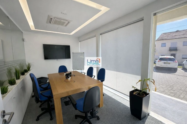 Escritório para Venda em Marinha Grande Foto 2