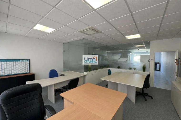 Escritório para Venda em Marinha Grande Foto 5