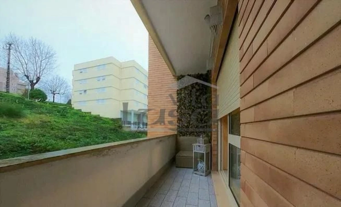 Apartamento T2 para Arrendamento em Fânzeres e São Pedro da Cova Foto 5