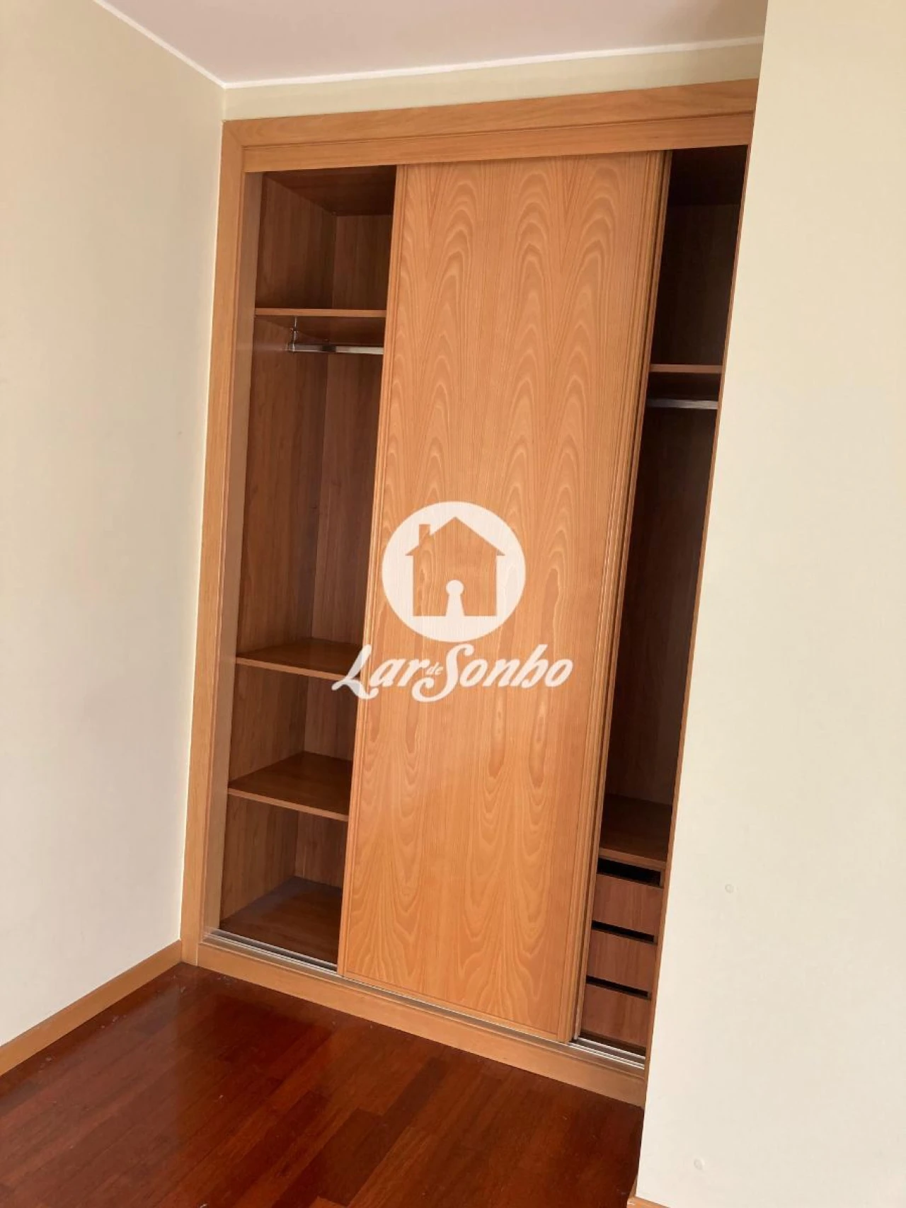 Apartamento T1 para Venda em Nogueira e Silva Escura Foto 6