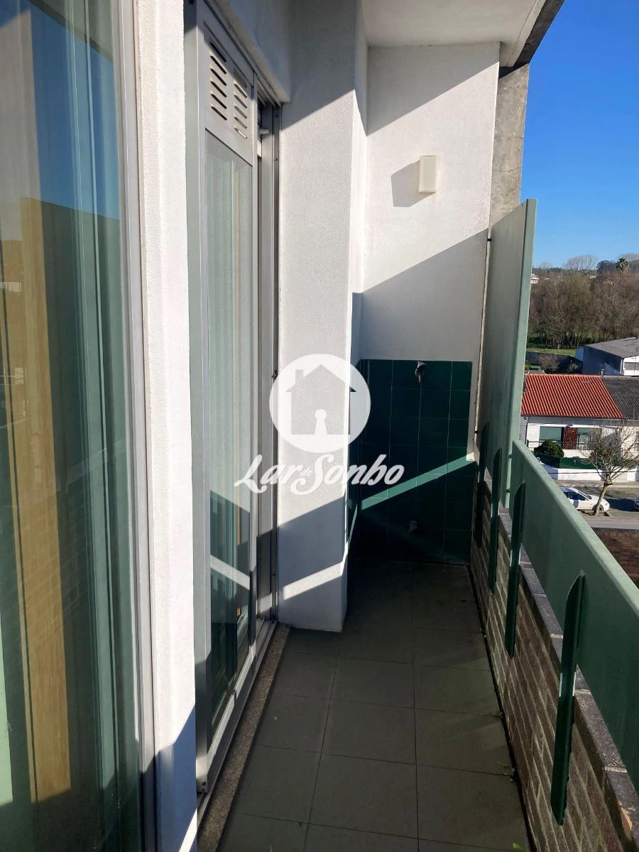 Apartamento T1 para Venda em Nogueira e Silva Escura Foto 3