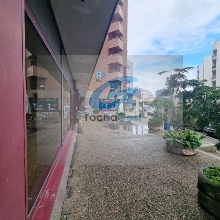 Loja para Arrendamento em Mafamude e Vilar do Paraíso Foto 12