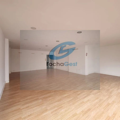 Loja para Arrendamento em Mafamude e Vilar do Paraíso Foto 4