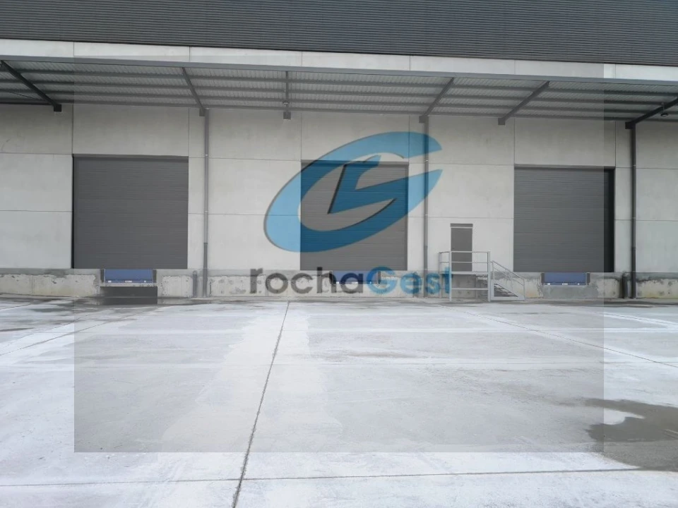 Armazém para Arrendamento em Lourosa Foto 1