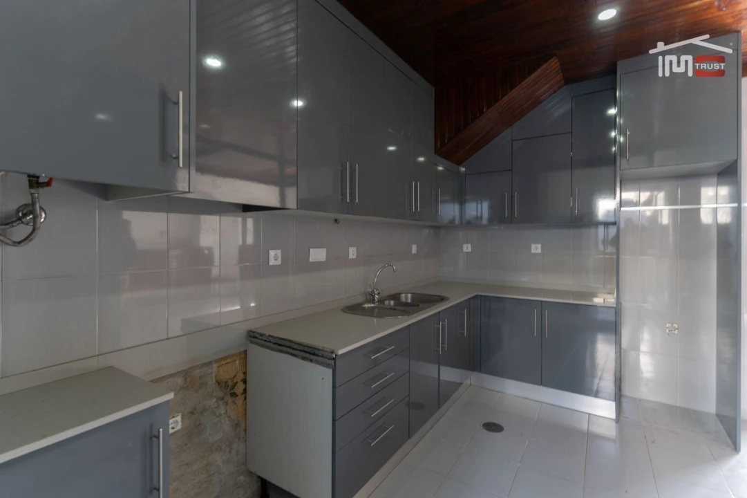 Moradia T3 para Venda em Alburitel Foto 4