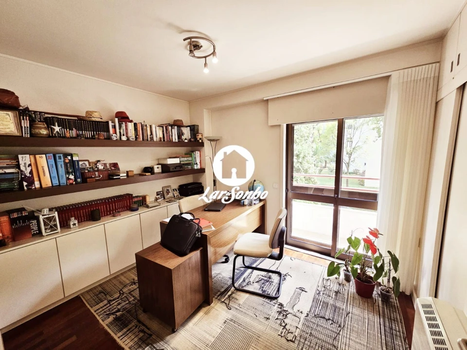Apartamento T3 para Venda em Ramalde Foto 2