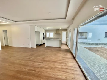 Moradia T3 para Venda em Fernao Ferro