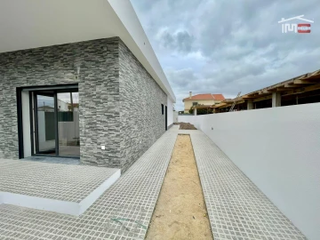 Moradia T3 para Venda em Fernao Ferro