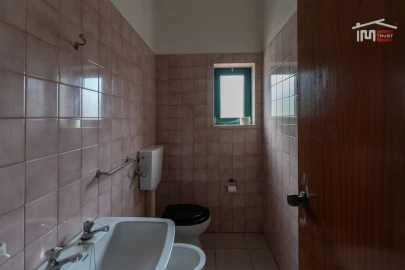 Negócio para Venda em São Mamede