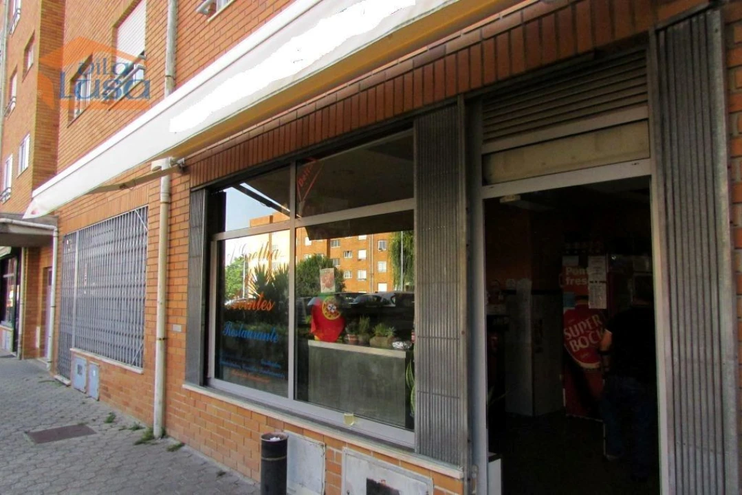 Loja para Trespasse em Avintes Foto 1