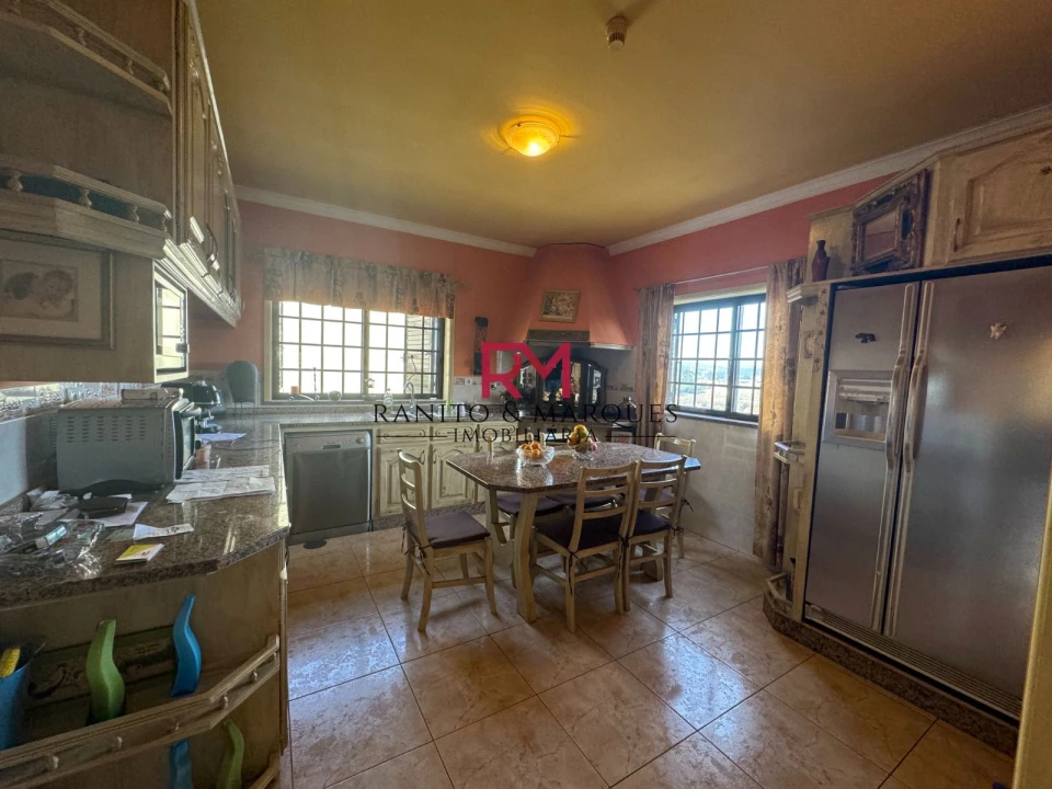 Moradia T3 para Venda em Campo e Sobrado Foto 8