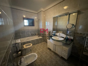 Moradia T3 para Venda em Campo e Sobrado