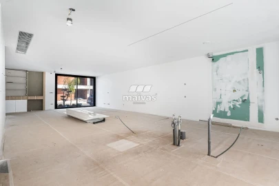 Moradia T4 para Venda em Turiz