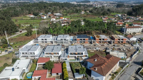 Moradia T4 para Venda em Turiz