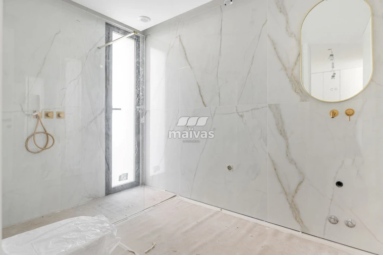 Moradia T4 para Venda em Turiz Foto 26