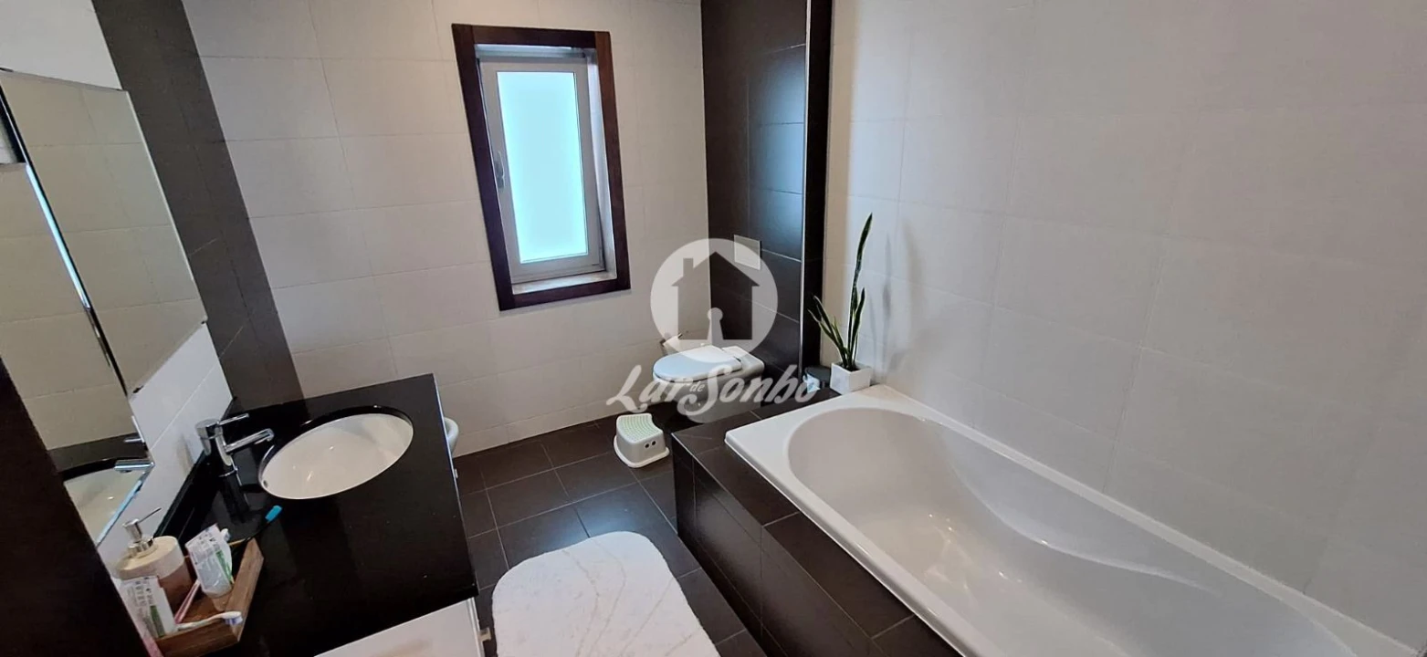 Moradia T3 para Venda em Barcelinhos Foto 25