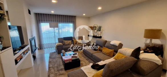 Moradia T3 para Venda em Barcelinhos