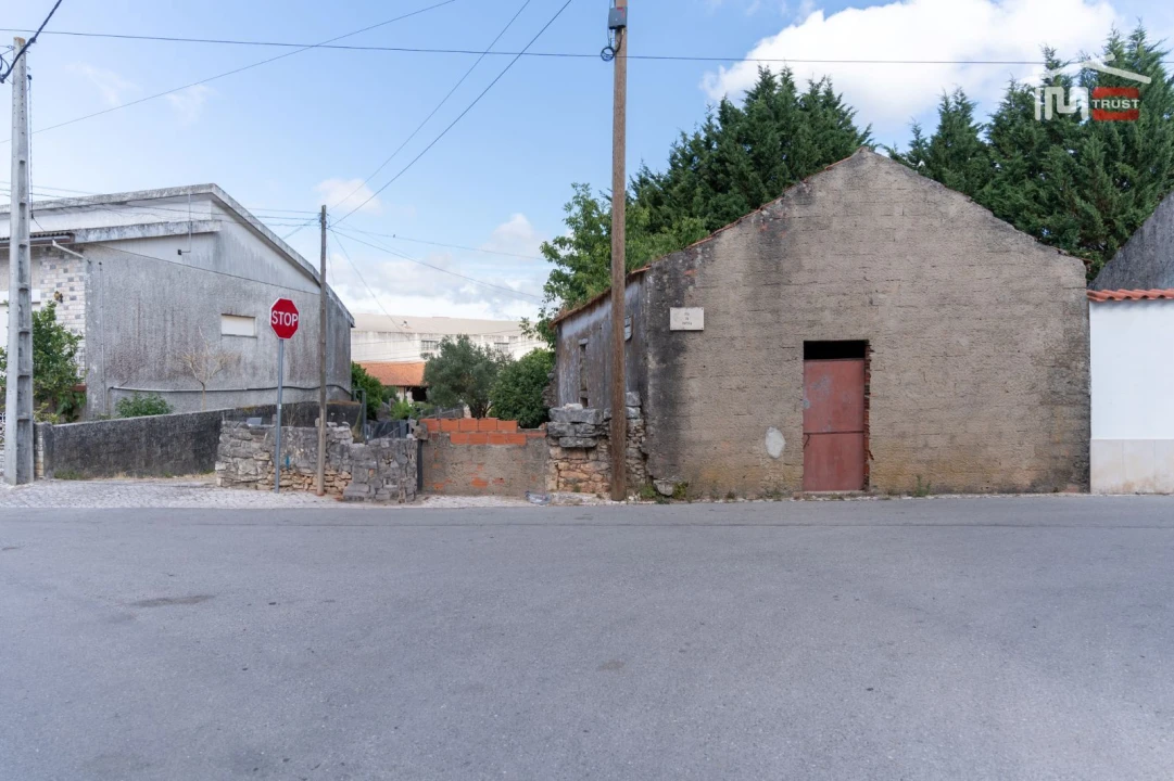 Moradia T0 para Venda em Minde Foto 14