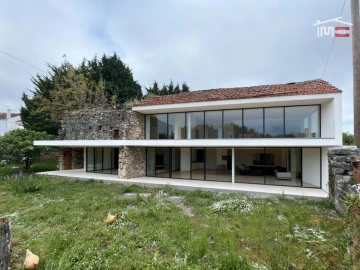 Moradia T0 para Venda em Minde