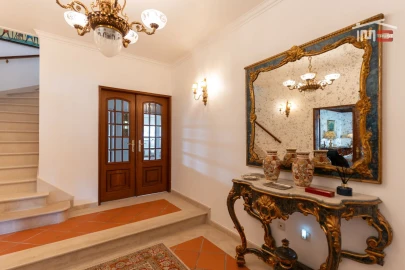 Moradia T4 para Venda em São João Baptista e Santa Maria dos Olivais