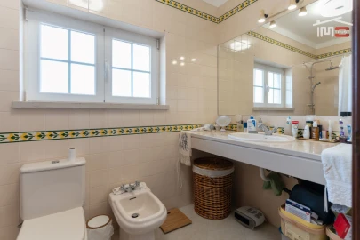 Moradia T4 para Venda em São João Baptista e Santa Maria dos Olivais