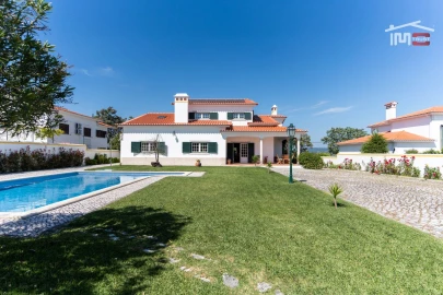 Moradia T4 para Venda em São João Baptista e Santa Maria dos Olivais
