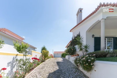 Moradia T4 para Venda em São João Baptista e Santa Maria dos Olivais