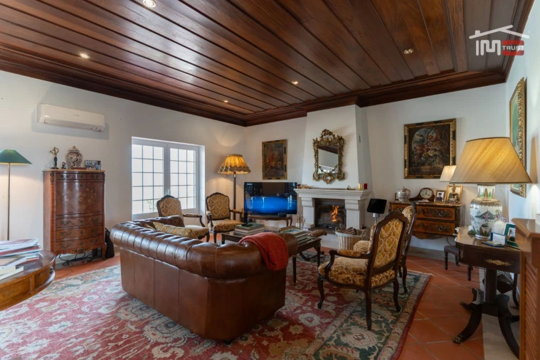 Moradia T4 para Venda em São João Baptista e Santa Maria dos Olivais Foto 16