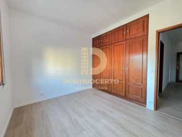 Apartamento T2 para Venda em Baguim do Monte (Rio Tinto)
